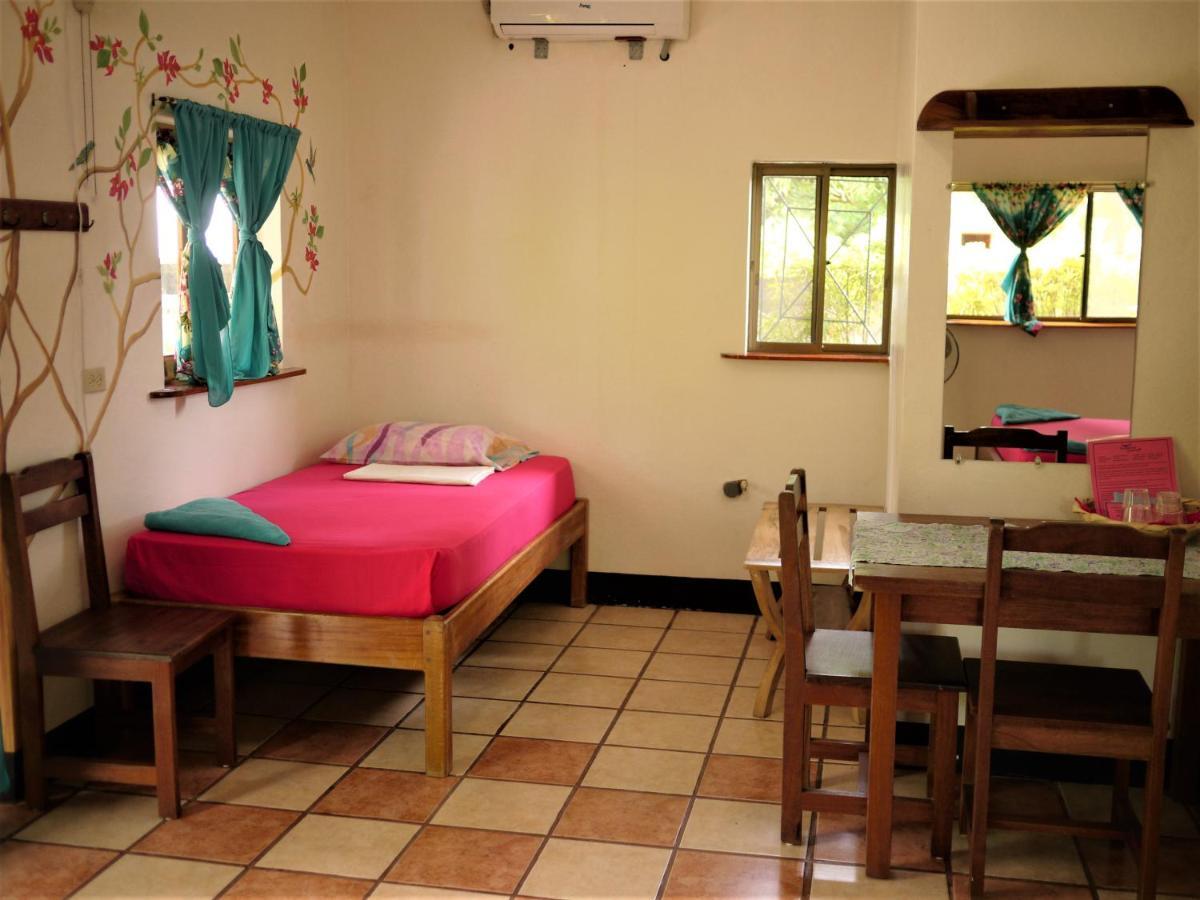 Hospedaje Soma Moyogalpa Bagian luar foto